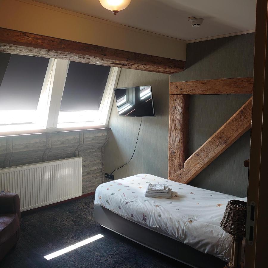 De Cyprian Bed & Breakfast Kaard Εξωτερικό φωτογραφία